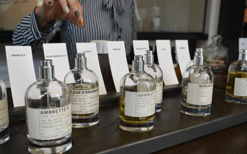 4月に代官山で買ったlabo香水は、購入手続きは全部あります 4月に代官山で買ったlabo香水は、購入手続きは全部あります LE