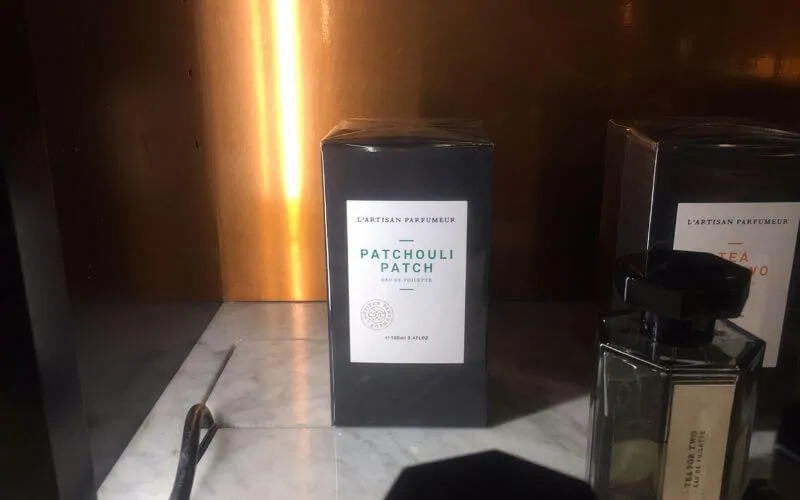 L'Artisan Parfumeur パチュリパッチ　オードトワレ　100m ラルチザン パフューム / パチュリ パッチ オードトワレの公式